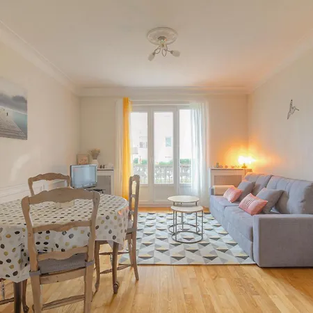 Le Parilly - Ma Cabotte Appartement Vénissieux Buitenkant foto